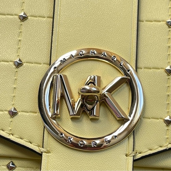 Michael Kors Greenwich Buttercup Convertible Crossbody Bag Gold Studded Chain - Picture 10 of 12